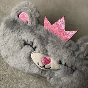 Adorable Sleep Mask ~ Soft and Fuzzy Brand New